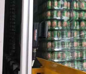 百年青啤邂逅智能制造！?？禉C器人為青島啤酒注入智造新活力